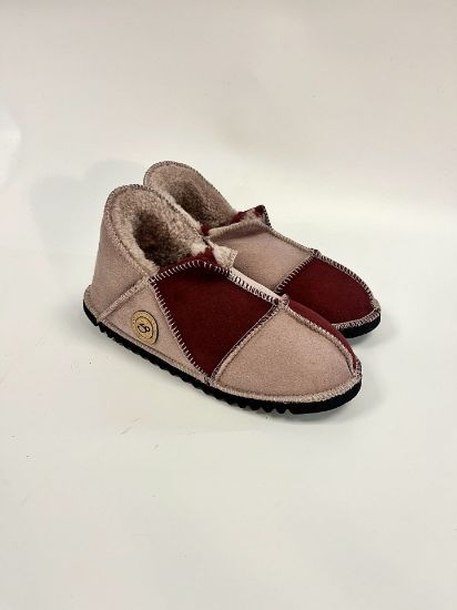 Picture of Sheepskin Slipper | mauve / damson | Size 5